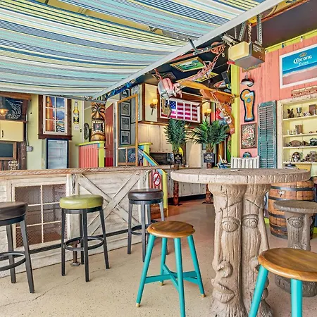 139Th Tiki House Villa